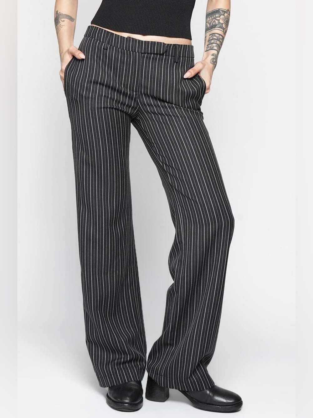 NOCTEX Amelie Dress Pants (pinstripe)